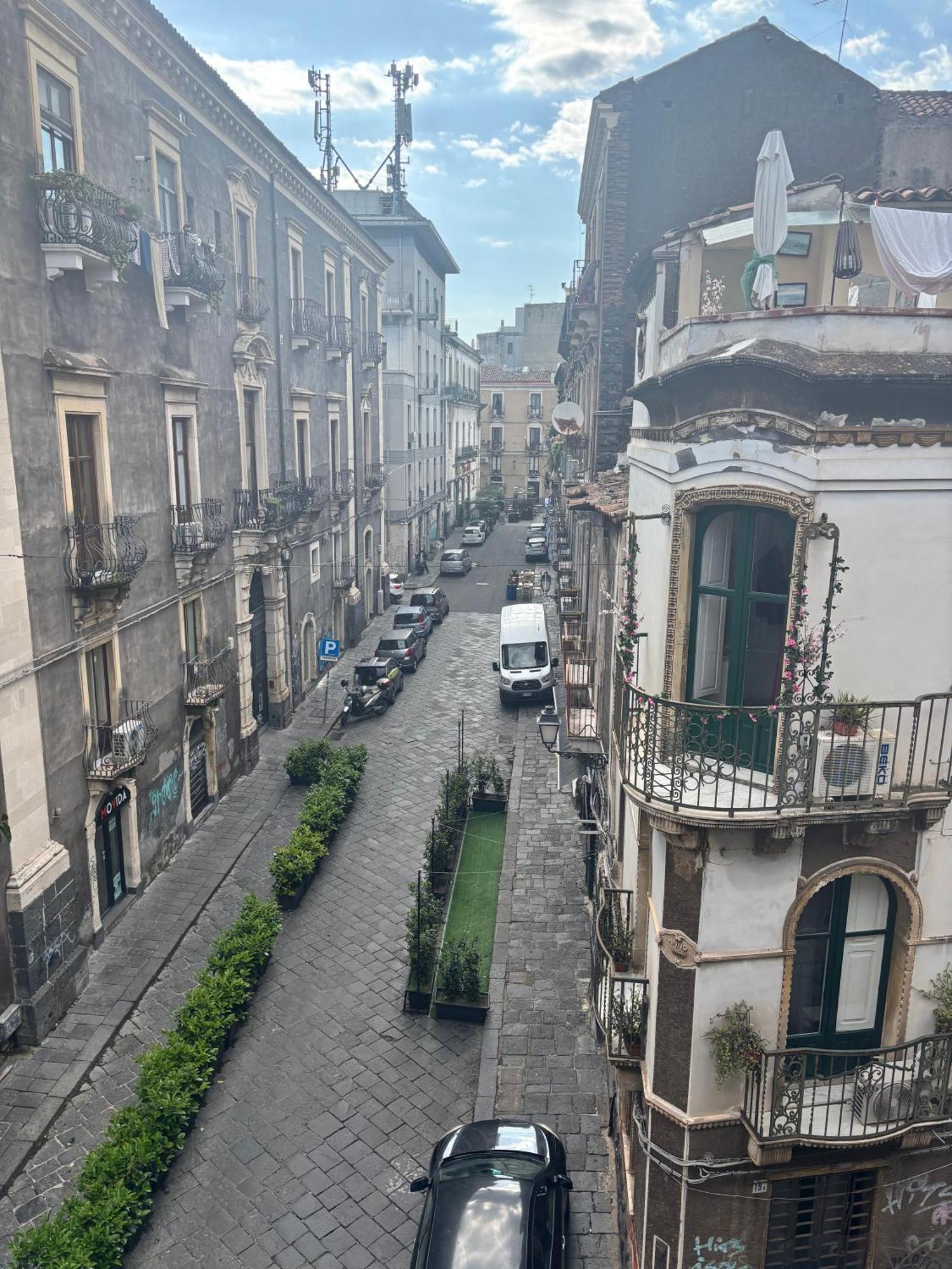Il Teatro Rooms Catania Luaran gambar