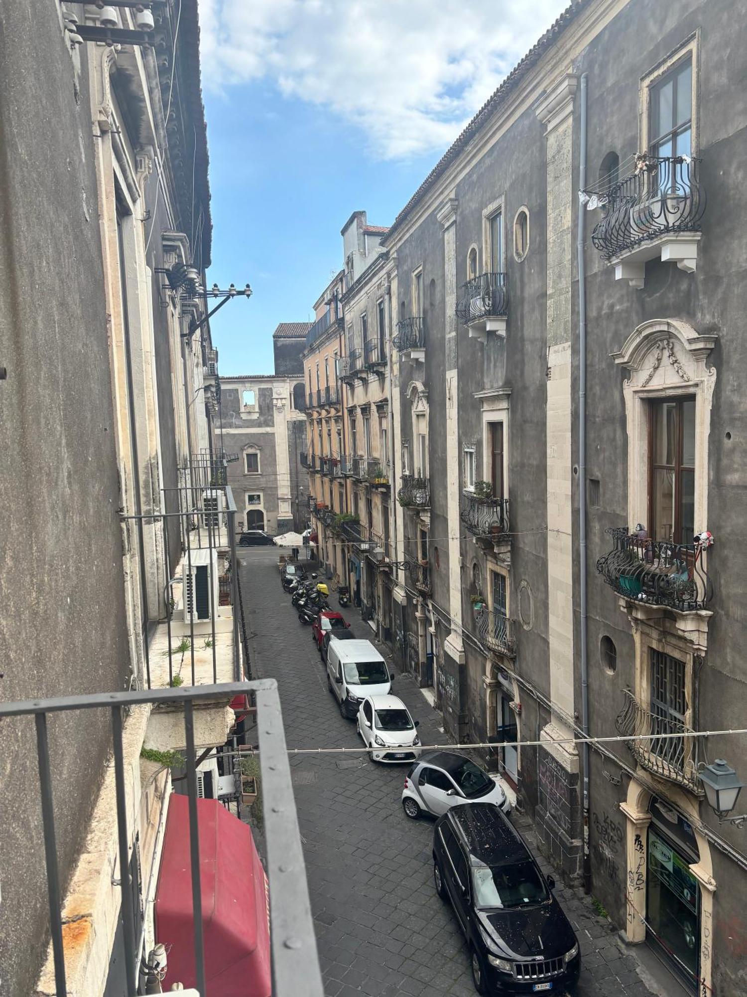 Il Teatro Rooms Catania Luaran gambar