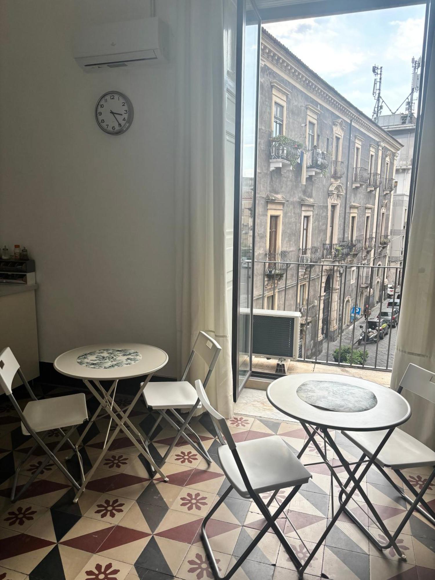 Il Teatro Rooms Catania Luaran gambar