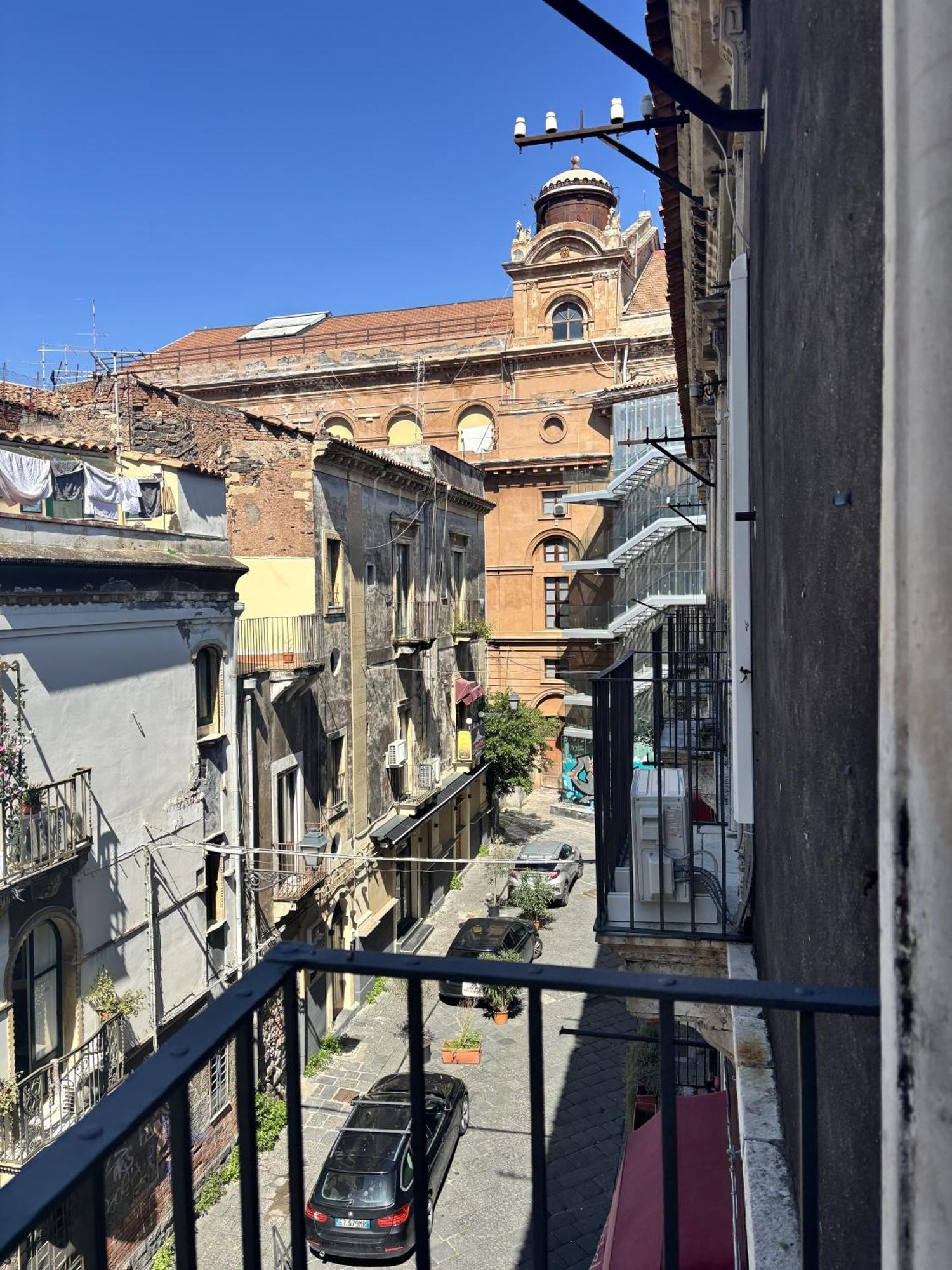 Il Teatro Rooms Catania Luaran gambar