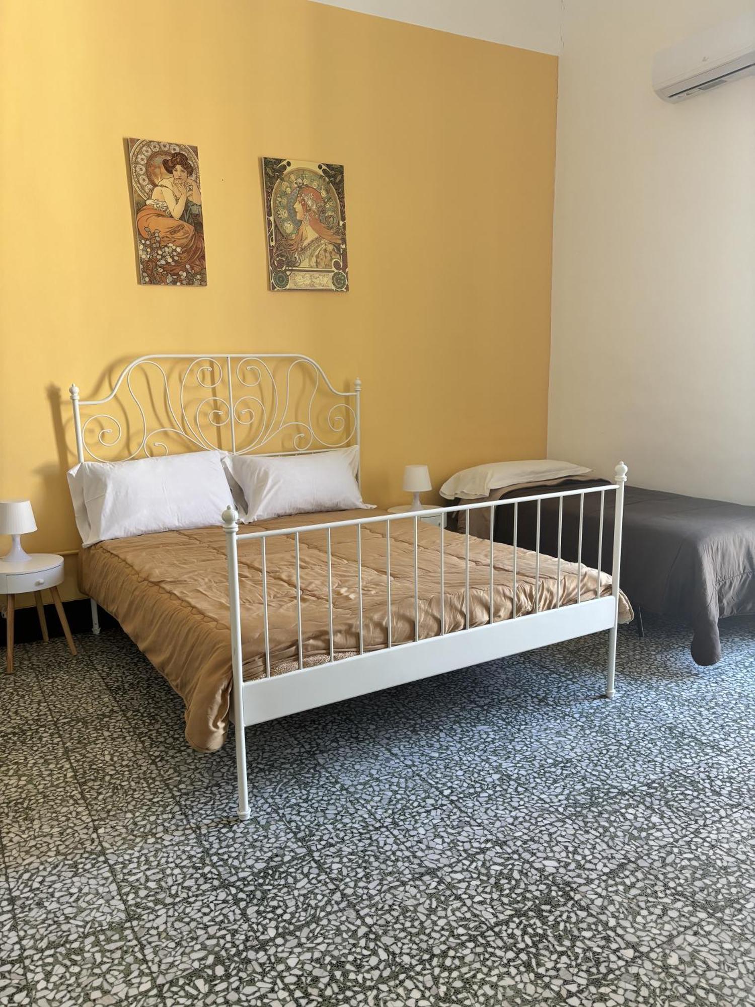 Il Teatro Rooms Catania Luaran gambar
